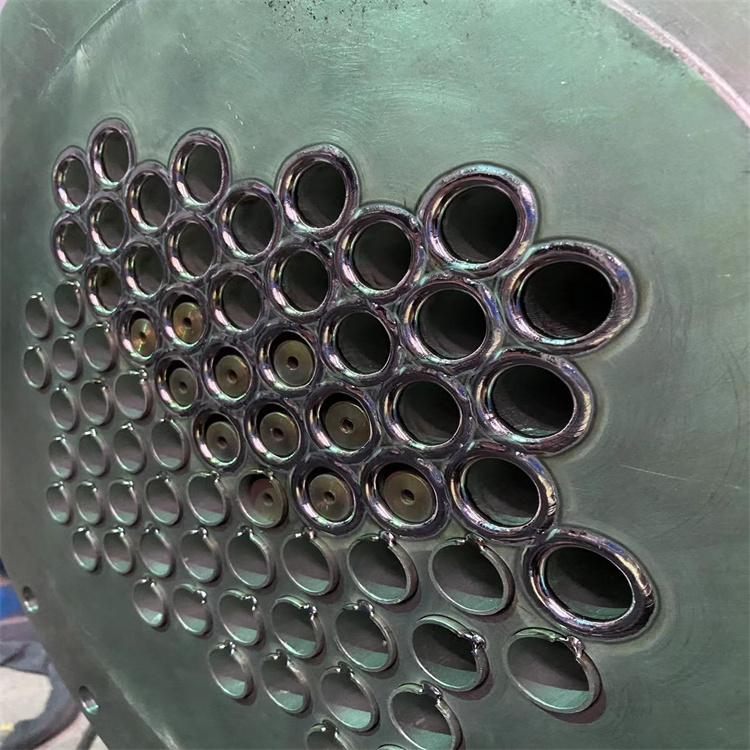 鈦復(fù)合換熱器加工過程